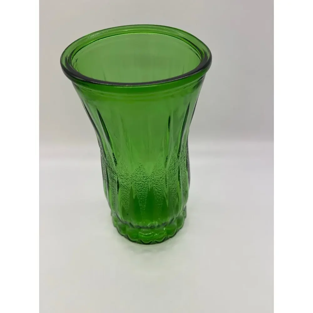 Vintage CFG Emerald Green Wide Mouth Diamond Leaf Pattern Vase 9.5